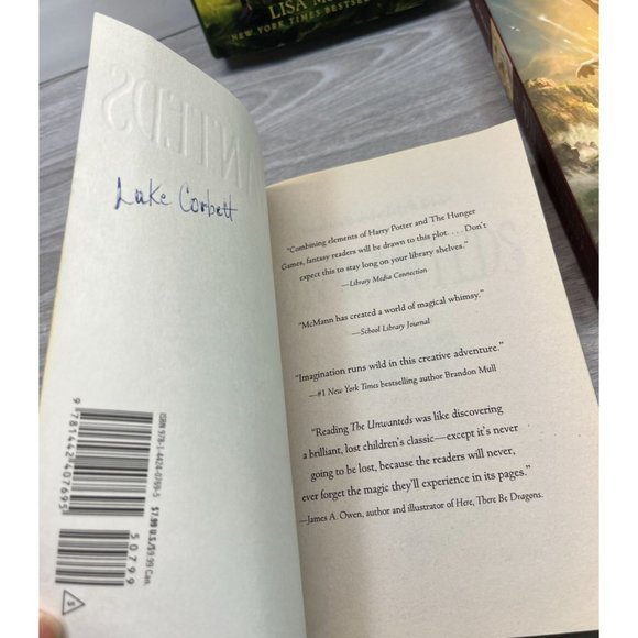 Lot of 4 The Unwanteds Books 1 2 3 7 Lisa McMann Island Silence Fire Dragons - Picture 9 of 10